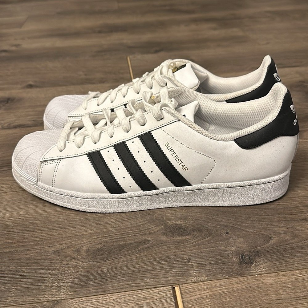 Adidas Superstar
